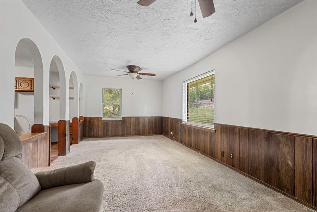 702 S Severs Avenue, Wynnewood, OK 73098