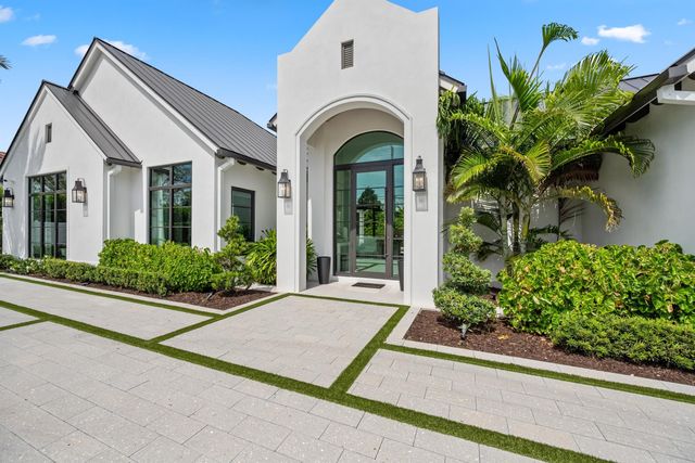 1634 N SWINTON Avenue, Delray Beach, FL 33444