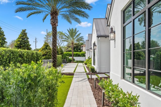 1634 N SWINTON Avenue, Delray Beach, FL 33444