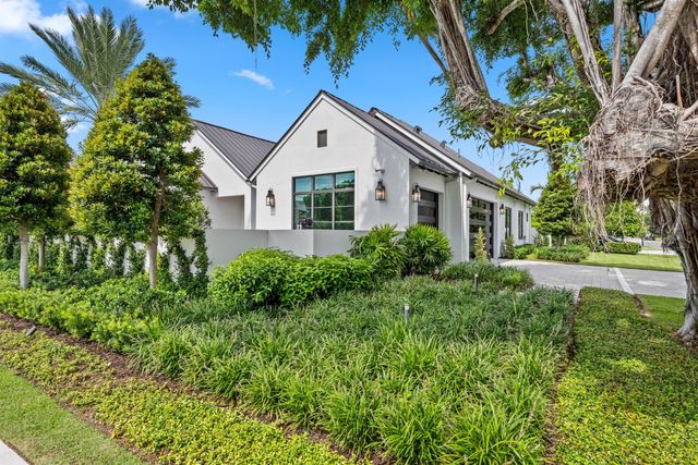1634 N SWINTON Avenue, Delray Beach, FL 33444