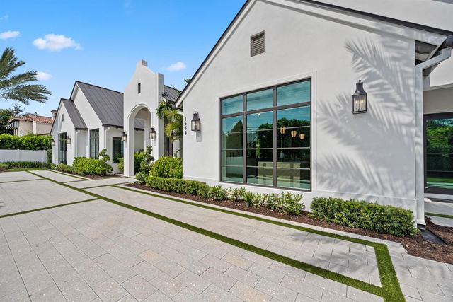 1634 N SWINTON Avenue, Delray Beach, FL 33444