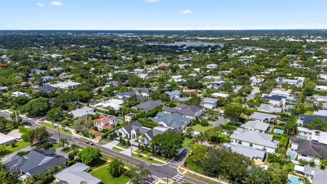 1634 N SWINTON Avenue, Delray Beach, FL 33444