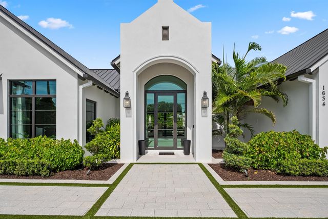 1634 N SWINTON Avenue, Delray Beach, FL 33444