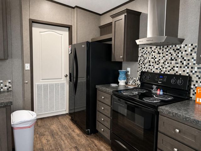 181 Willow Oak Lane, Point Blank, TX 77364