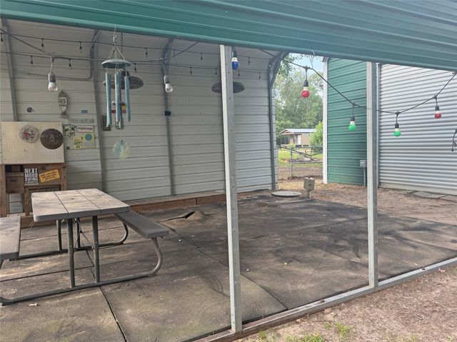 181 Willow Oak Lane, Point Blank, TX 77364