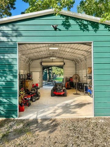 181 Willow Oak Lane, Point Blank, TX 77364