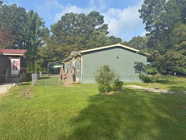 181 Willow Oak Lane, Point Blank, TX 77364