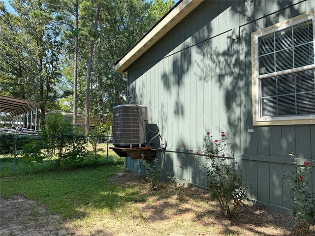 181 Willow Oak Lane, Point Blank, TX 77364