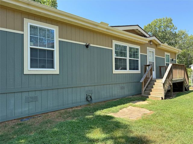181 Willow Oak Lane, Point Blank, TX 77364