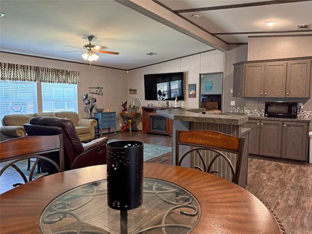 181 Willow Oak Lane, Point Blank, TX 77364