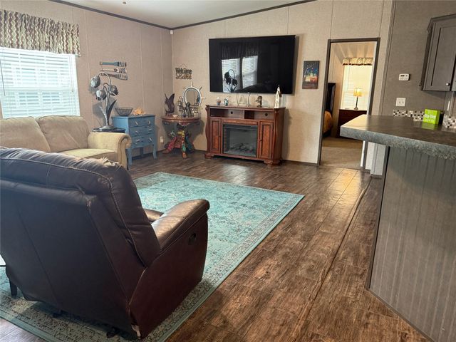181 Willow Oak Lane, Point Blank, TX 77364