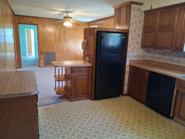 552 Paula Dr, Clarksville, TN 37042