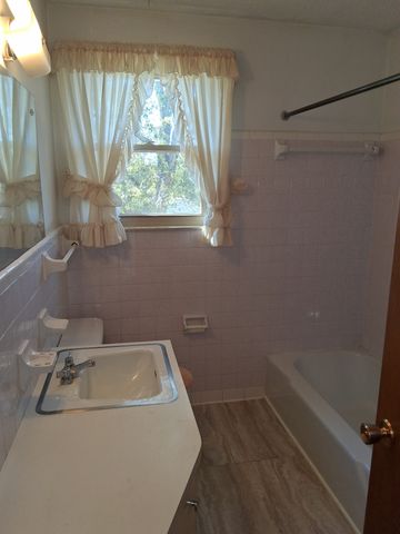 552 Paula Dr, Clarksville, TN 37042