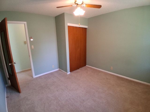 552 Paula Dr, Clarksville, TN 37042