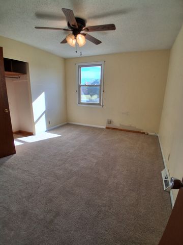 552 Paula Dr, Clarksville, TN 37042