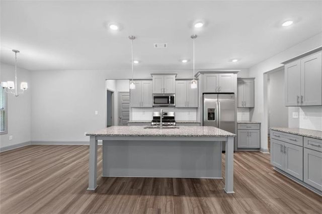 137 Holtz Drive, Carrollton, GA 30117