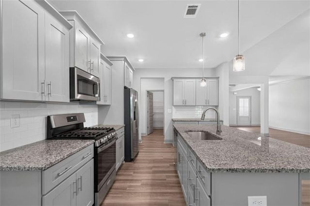 137 Holtz Drive, Carrollton, GA 30117