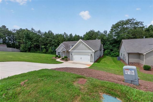 137 Holtz Drive, Carrollton, GA 30117