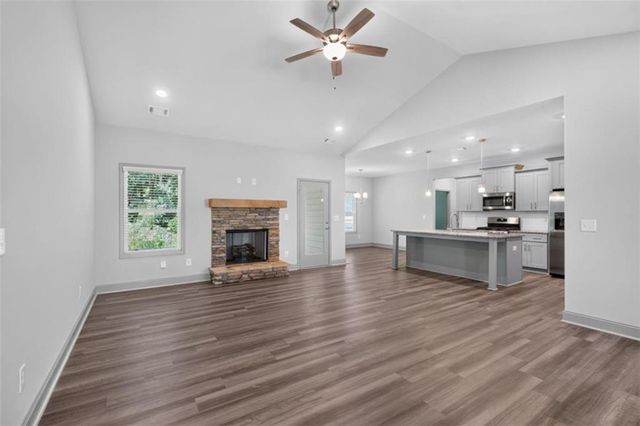 137 Holtz Drive, Carrollton, GA 30117