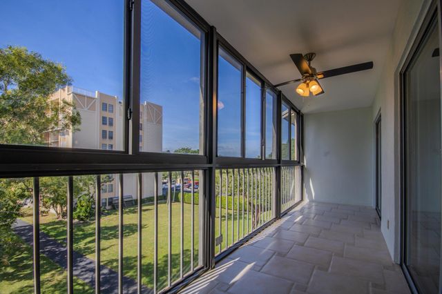 14375 Strathmore Lane 404, Delray Beach, FL 33446