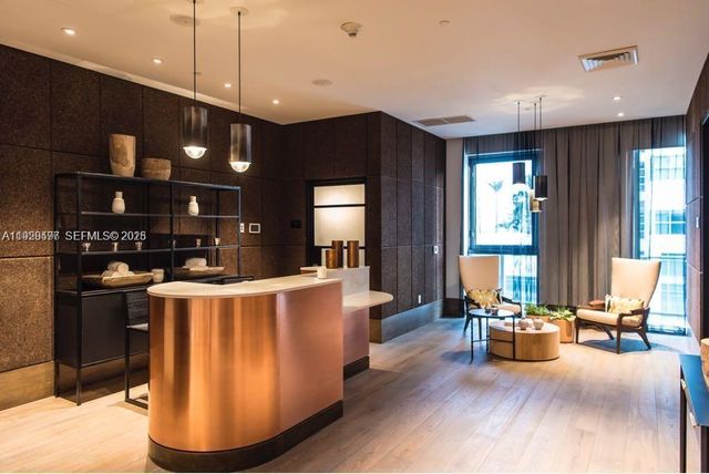 121 NE 34th St 1203, Miami, FL 33137