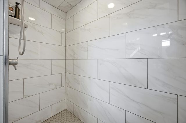 1465 Shawnas Place S, Fargo, ND 58104