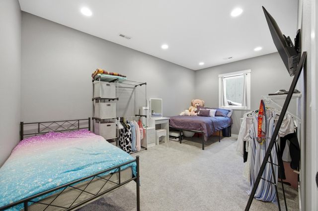 1465 Shawnas Place S, Fargo, ND 58104