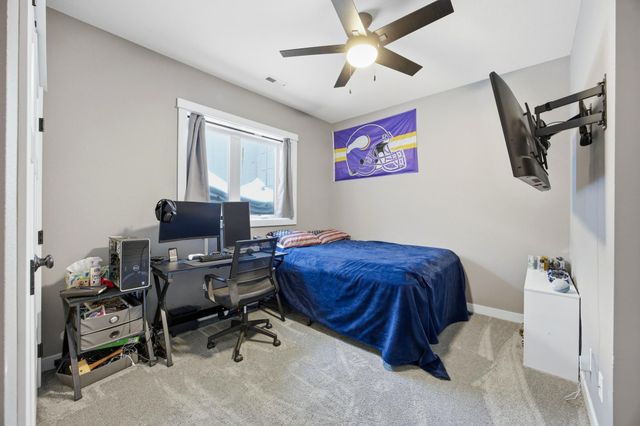 1465 Shawnas Place S, Fargo, ND 58104