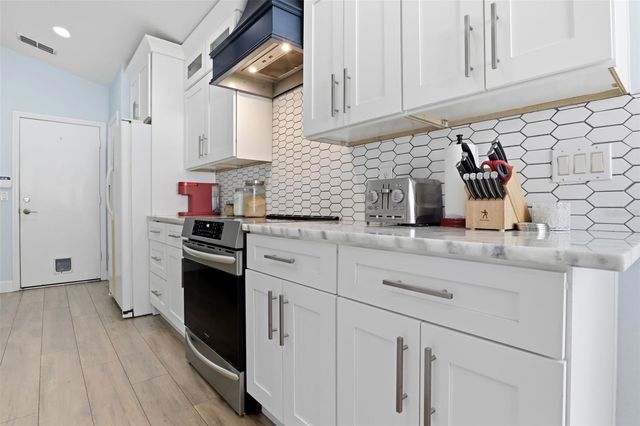 10077 PORTOFINO DRIVE, Orlando, FL 32832