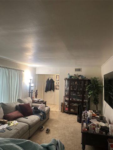 1605 Ronne Drive, Irving, TX 75060