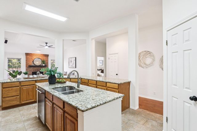 1602 Drop Tine DR, Cedar Park, TX 78613