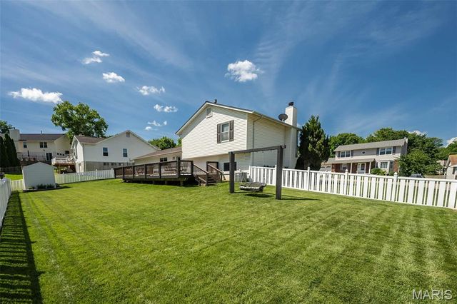 1716 Sun Drop Drive, St Charles, MO 63303
