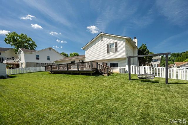 1716 Sun Drop Drive, St Charles, MO 63303