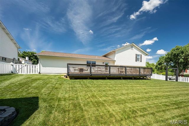 1716 Sun Drop Drive, St Charles, MO 63303