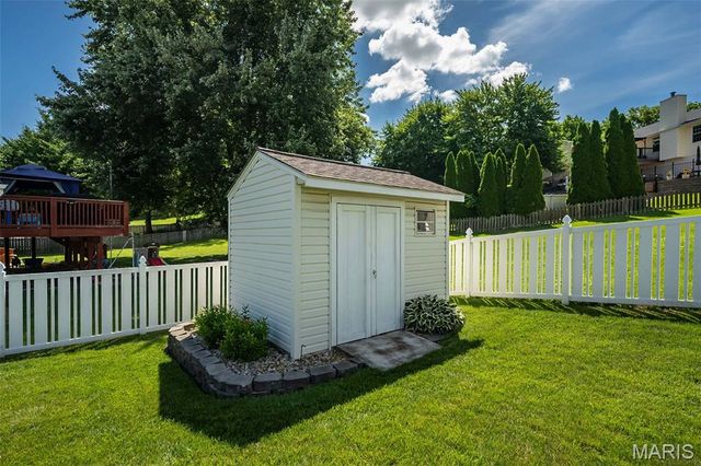 1716 Sun Drop Drive, St Charles, MO 63303
