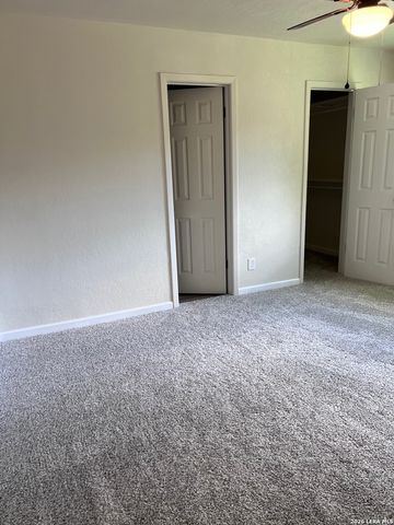 842 Saddlebrook, San Antonio, TX 78245