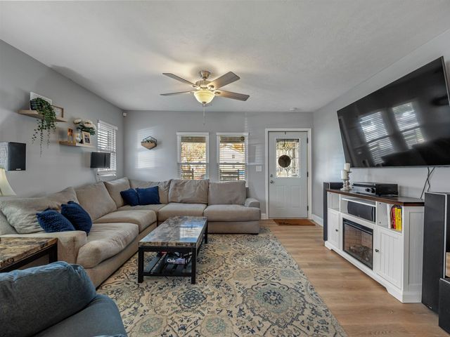 15026 US Rt. 60, Milton, WV 25541