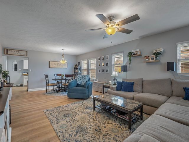 15026 US Rt. 60, Milton, WV 25541