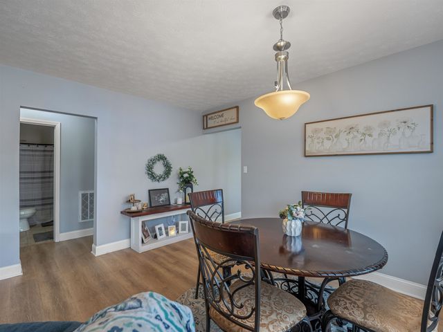 15026 US Rt. 60, Milton, WV 25541