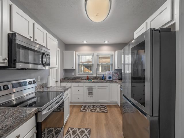 15026 US Rt. 60, Milton, WV 25541