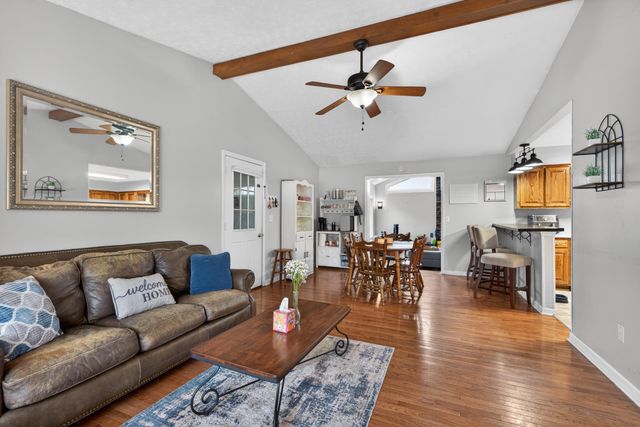 307 Castle Boulevard, Paris, KY 40361