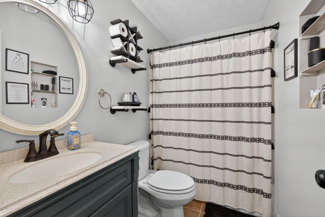 307 Castle Boulevard, Paris, KY 40361