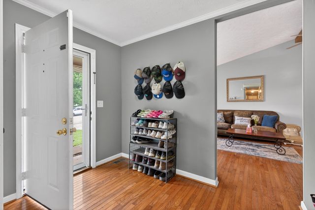 307 Castle Boulevard, Paris, KY 40361
