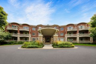 940 Augusta Way 105, Highland Park, IL 60035