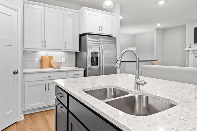 14366 Kingsview Lane N, Dayton, MN 55327