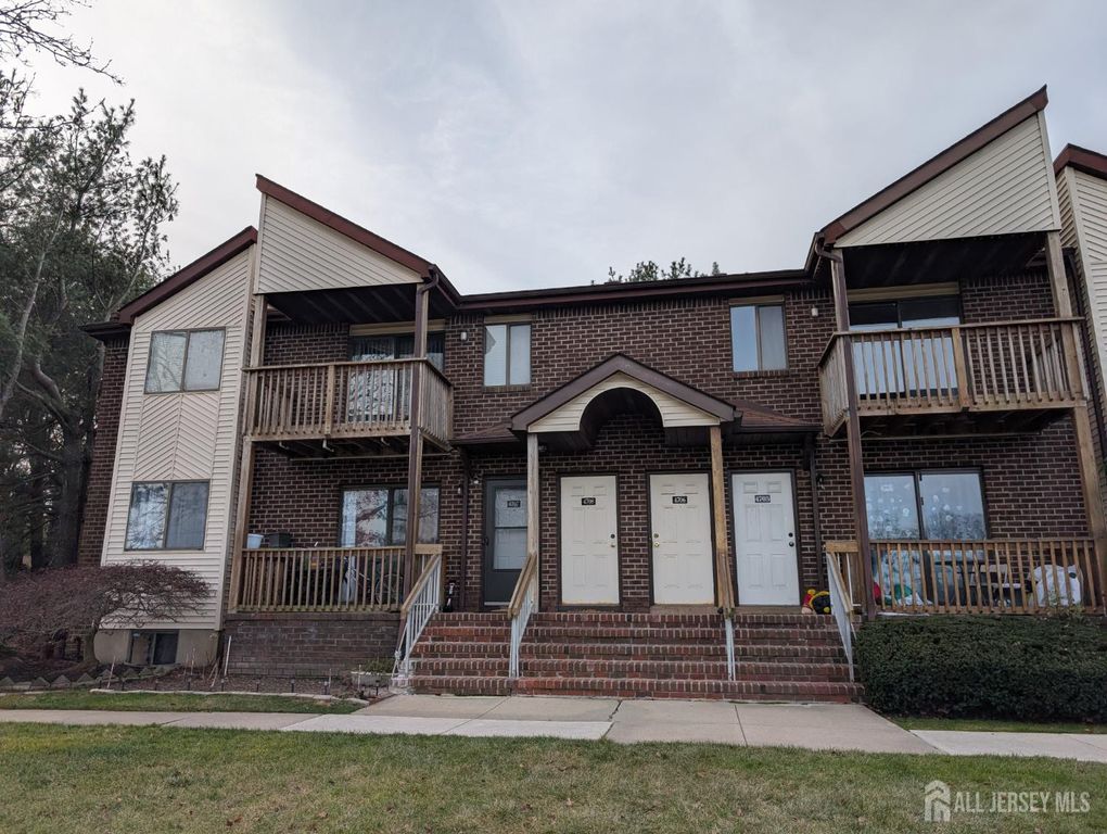 4706 Boice Drive, North Brunswick, NJ 08902
