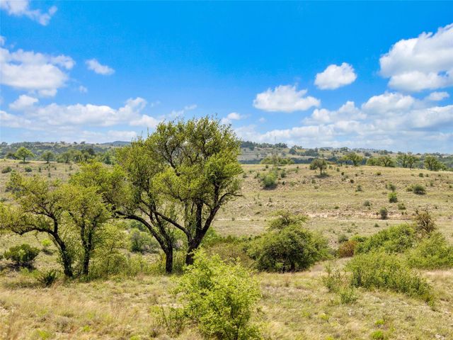 7418 Spiro TRL, Austin, TX 78738