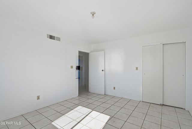 5825 KURITA Avenue, El Paso, TX 79905