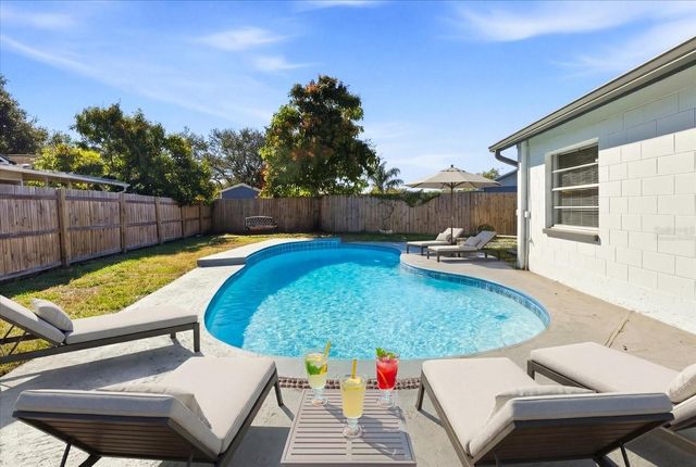 1313 COOLMONT DRIVE, Brandon, FL 33511