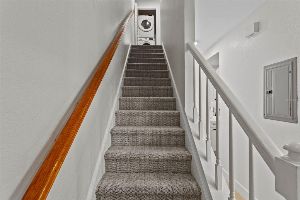 Image 18 of property listing at 409 S AUDUBON AVENUE 2, Tampa, FL 33609